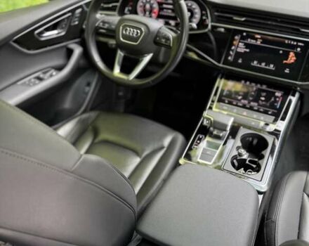 Ауді Ку 7 2021 у Сарнах на Automoto.ua Чорний Ауді Ку 7, об'ємом двигуна 1.98 л та пробігом 80 тис. км за 46000 $, фото 6 на Automoto.ua