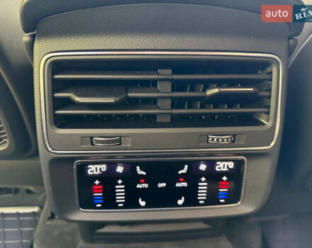 Черный Ауди Ку 7, объемом двигателя 3 л и пробегом 42 тыс. км за 62700 $, фото 10 на Automoto.ua