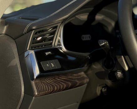 Чорний Ауді Ку 7, об'ємом двигуна 3 л та пробігом 27 тис. км за 63000 $, фото 6 на Automoto.ua