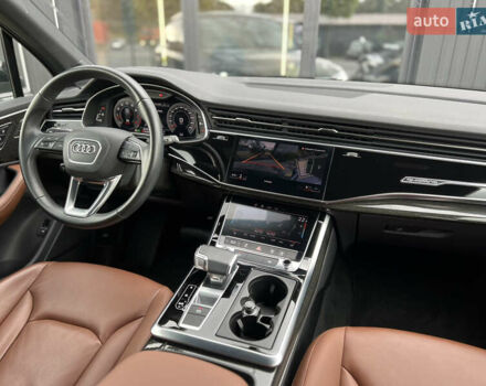 Чорний Ауді Ку 7, об'ємом двигуна 3 л та пробігом 31 тис. км за 50900 $, фото 25 на Automoto.ua