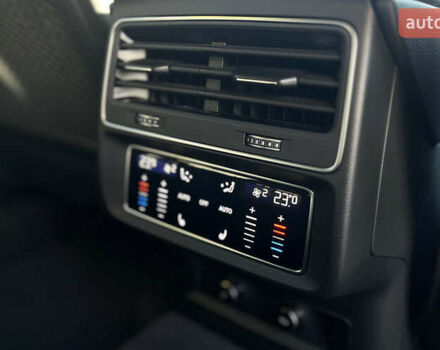 Черный Ауди Ку 7, объемом двигателя 2.97 л и пробегом 88 тыс. км за 96000 $, фото 28 на Automoto.ua