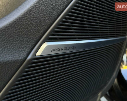 Черный Ауди Ку 7, объемом двигателя 2.97 л и пробегом 88 тыс. км за 96000 $, фото 13 на Automoto.ua