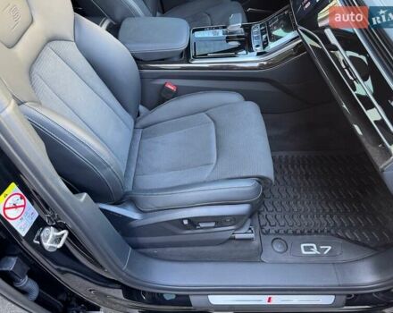 Черный Ауди Ку 7, объемом двигателя 3 л и пробегом 4 тыс. км за 93999 $, фото 81 на Automoto.ua