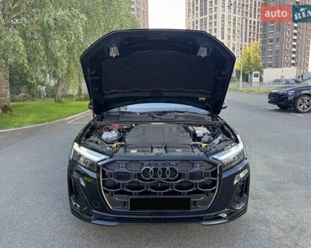Ауди Ку 7 2024 в Киеве на Automoto.ua Черный Ауди Ку 7, объемом двигателя 3 л и пробегом 4 тыс. км за 100000 $, фото 3 на Automoto.ua