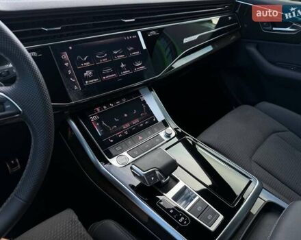 Черный Ауди Ку 7, объемом двигателя 2.97 л и пробегом 7 тыс. км за 99900 $, фото 67 на Automoto.ua