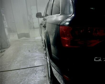 Черный Ауди Ку 7, объемом двигателя 3 л и пробегом 280 тыс. км за 7000 $, фото 1 на Automoto.ua