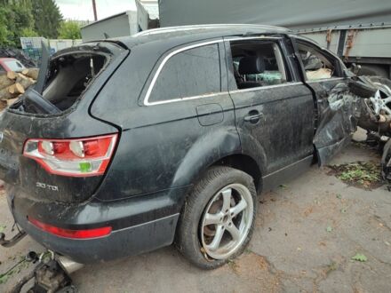 Чорний Ауді Ку 7, об'ємом двигуна 0 л та пробігом 111 тис. км за 1999 $, фото 1 на Automoto.ua