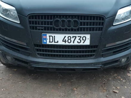 Черный Ауди Ку 7, объемом двигателя 3 л и пробегом 392 тыс. км за 7800 $, фото 1 на Automoto.ua