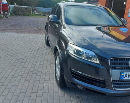 Черный Ауди Ку 7, объемом двигателя 0 л и пробегом 285 тыс. км за 9700 $, фото 1 на Automoto.ua