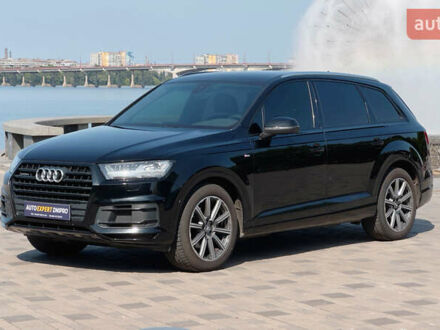 Ауді Ку 7 2017 у Дніпро (Дніпропетровську) на Automoto.ua Чорний Ауді Ку 7, об'ємом двигуна 2.97 л та пробігом 250 тис. км за 33500 $, фото 1 на Automoto.ua