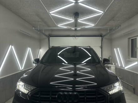 Ауди Ку 7 2020 в Кропивницком (Кировограде) на Automoto.ua Черный Ауди Ку 7, объемом двигателя 3 л и пробегом 92 тыс. км за 46500 $, фото 1 на Automoto.ua