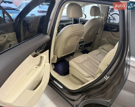 Коричневый Ауди Ку 7, объемом двигателя 2.97 л и пробегом 120 тыс. км за 40000 $, фото 4 на Automoto.ua