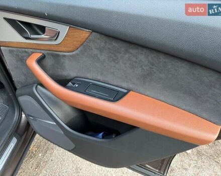 Коричневий Ауді Ку 7, об'ємом двигуна 2.97 л та пробігом 250 тис. км за 40000 $, фото 2 на Automoto.ua