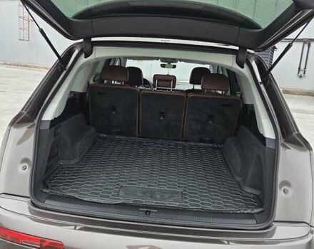 Коричневый Ауди Ку 7, объемом двигателя 2.97 л и пробегом 300 тыс. км за 32000 $, фото 10 на Automoto.ua