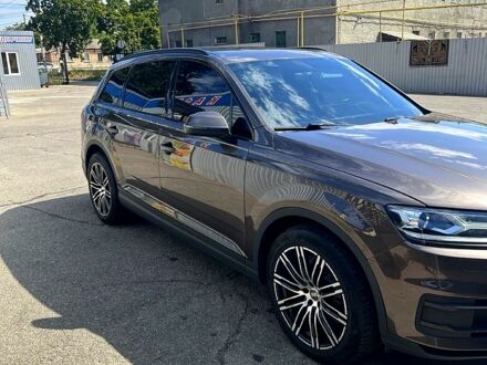 Коричневый Ауди Ку 7, объемом двигателя 3 л и пробегом 260 тыс. км за 35000 $, фото 1 на Automoto.ua