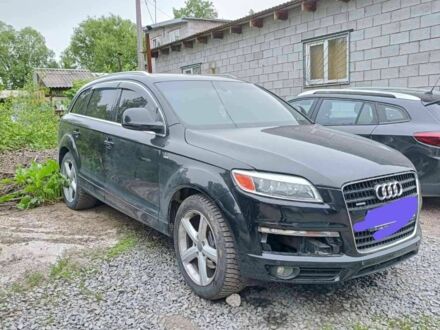 Ауди Ку 7 2006 в Новорад-Волынском на Automoto.ua Красный Ауди Ку 7, объемом двигателя 4.2 л и пробегом 250 тыс. км за 7499 $, фото 1 на Automoto.ua
