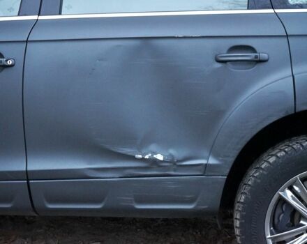 Ауди Ку 7, объемом двигателя 4.2 л и пробегом 298 тыс. км за 14999 $, фото 8 на Automoto.ua