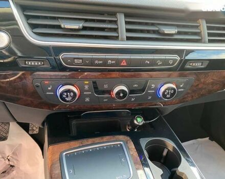 Ауді Ку 7, об'ємом двигуна 3 л та пробігом 205 тис. км за 25300 $, фото 18 на Automoto.ua