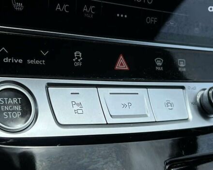 Ауди Ку 7, объемом двигателя 3 л и пробегом 113 тыс. км за 74999 $, фото 27 на Automoto.ua