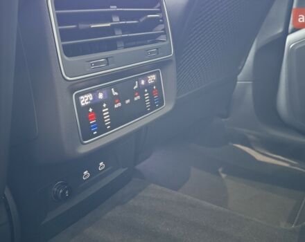 Ауди Ку 7, объемом двигателя 1.98 л и пробегом 0 тыс. км за 75767 $, фото 18 на Automoto.ua