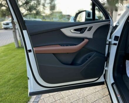 Ауди Ку 7, объемом двигателя 2 л и пробегом 1 тыс. км за 76000 $, фото 27 на Automoto.ua