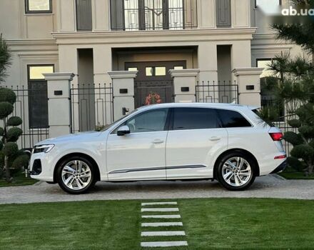 Ауди Ку 7, объемом двигателя 2 л и пробегом 1 тыс. км за 76000 $, фото 6 на Automoto.ua