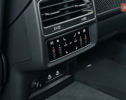 купить новое авто Ауди Ку 7 2025 года от официального дилера Порше Захід Ауди фото