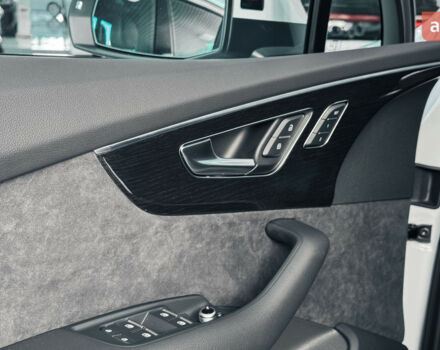 купить новое авто Ауди Ку 7 2025 года от официального дилера Порше Захід Ауди фото