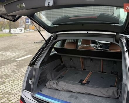 Ауди Ку 7, объемом двигателя 1.98 л и пробегом 0 тыс. км за 74667 $, фото 16 на Automoto.ua