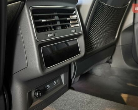 Ауди Ку 7, объемом двигателя 1.98 л и пробегом 0 тыс. км за 77524 $, фото 10 на Automoto.ua