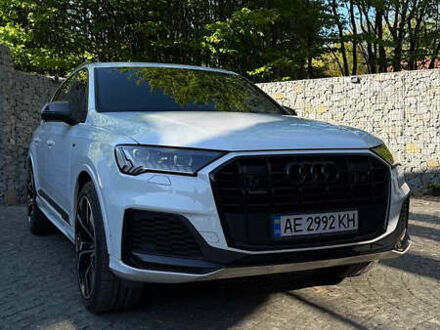 Ауді Ку 7 2020 у Ужгороді на Automoto.ua Ауді Ку 7, об'ємом двигуна 2.97 л та пробігом 120 тис. км за 69900 $, фото 1 на Automoto.ua