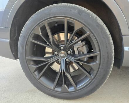 Серый Ауди Ку 7, объемом двигателя 2 л и пробегом 162 тыс. км за 23500 $, фото 4 на Automoto.ua