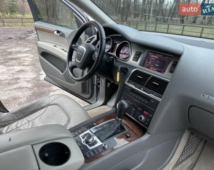 Сірий Ауді Ку 7, об'ємом двигуна 3 л та пробігом 322 тис. км за 10999 $, фото 22 на Automoto.ua