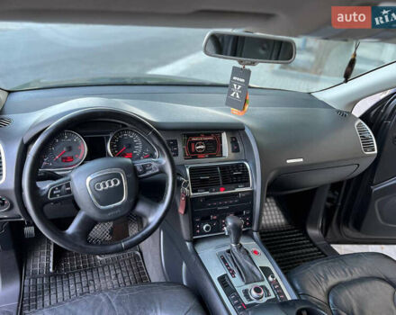 Серый Ауди Ку 7, объемом двигателя 2.97 л и пробегом 386 тыс. км за 12000 $, фото 4 на Automoto.ua