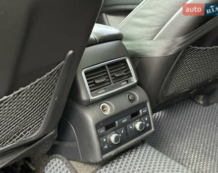 Сірий Ауді Ку 7, об'ємом двигуна 4.2 л та пробігом 360 тис. км за 7499 $, фото 12 на Automoto.ua