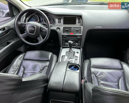 Сірий Ауді Ку 7, об'ємом двигуна 4.2 л та пробігом 360 тис. км за 7499 $, фото 23 на Automoto.ua