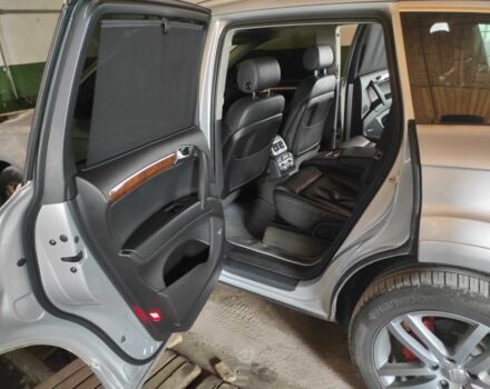 Серый Ауди Ку 7, объемом двигателя 4.2 л и пробегом 265 тыс. км за 11700 $, фото 3 на Automoto.ua