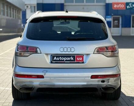Сірий Ауді Ку 7, об'ємом двигуна 4.2 л та пробігом 211 тис. км за 9390 $, фото 6 на Automoto.ua