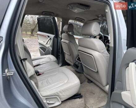 Сірий Ауді Ку 7, об'ємом двигуна 3 л та пробігом 322 тис. км за 10999 $, фото 27 на Automoto.ua