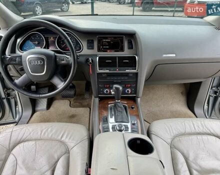 Серый Ауди Ку 7, объемом двигателя 3 л и пробегом 322 тыс. км за 10999 $, фото 38 на Automoto.ua