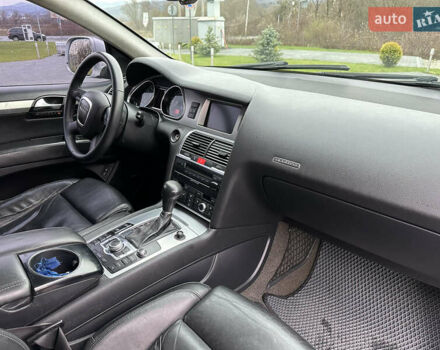 Сірий Ауді Ку 7, об'ємом двигуна 4.2 л та пробігом 360 тис. км за 7499 $, фото 20 на Automoto.ua