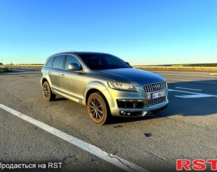 Серый Ауди Ку 7, объемом двигателя 4.2 л и пробегом 250 тыс. км за 12000 $, фото 1 на Automoto.ua