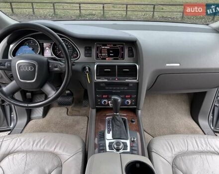 Сірий Ауді Ку 7, об'ємом двигуна 3 л та пробігом 322 тис. км за 10999 $, фото 36 на Automoto.ua
