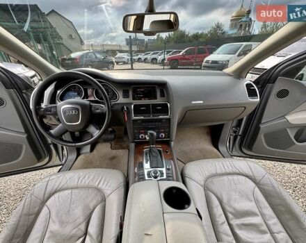 Серый Ауди Ку 7, объемом двигателя 3 л и пробегом 322 тыс. км за 10999 $, фото 37 на Automoto.ua