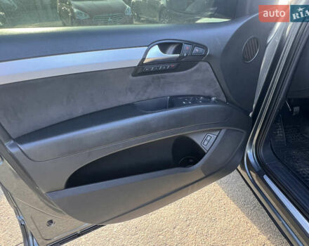 Серый Ауди Ку 7, объемом двигателя 3 л и пробегом 350 тыс. км за 10990 $, фото 11 на Automoto.ua