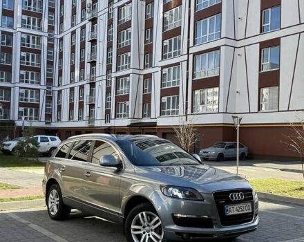 Серый Ауди Ку 7, объемом двигателя 3 л и пробегом 322 тыс. км за 12500 $, фото 1 на Automoto.ua