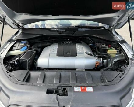 Серый Ауди Ку 7, объемом двигателя 2.97 л и пробегом 320 тыс. км за 10500 $, фото 13 на Automoto.ua