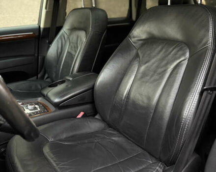 Серый Ауди Ку 7, объемом двигателя 4.2 л и пробегом 222 тыс. км за 8200 $, фото 18 на Automoto.ua