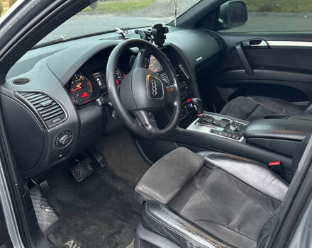 Сірий Ауді Ку 7, об'ємом двигуна 2.97 л та пробігом 295 тис. км за 13500 $, фото 9 на Automoto.ua