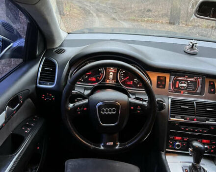 Сірий Ауді Ку 7, об'ємом двигуна 4.16 л та пробігом 212 тис. км за 10650 $, фото 14 на Automoto.ua